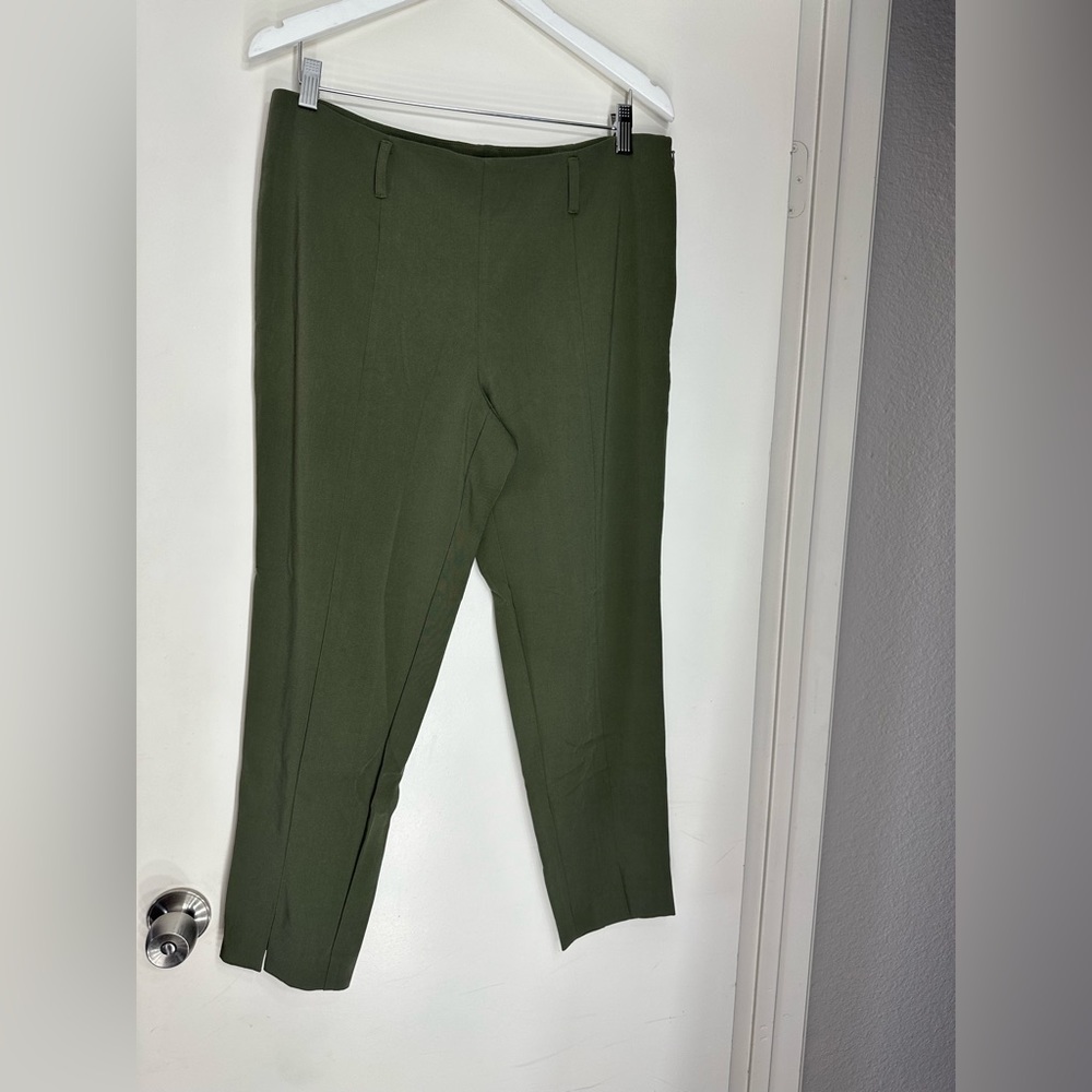 Body by Victoria Christie Fit ankle pants size 10 olive green